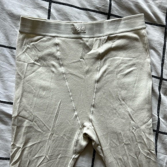 SKIMS TIGHTS/LEGGINGS BONE - Picture 1 of 4